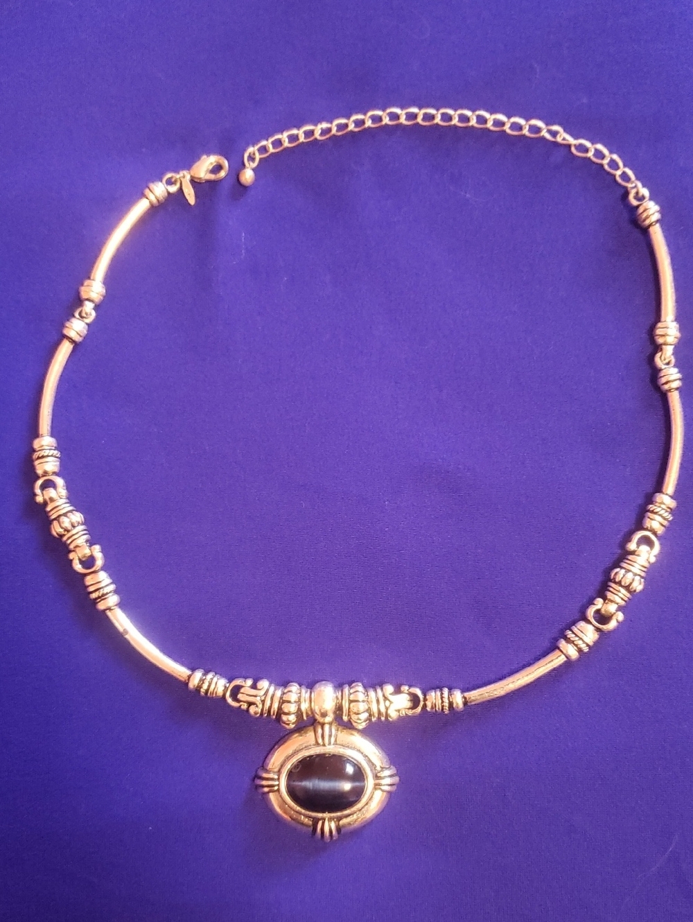Avon Vintage blue  cats eye Aztec  choker